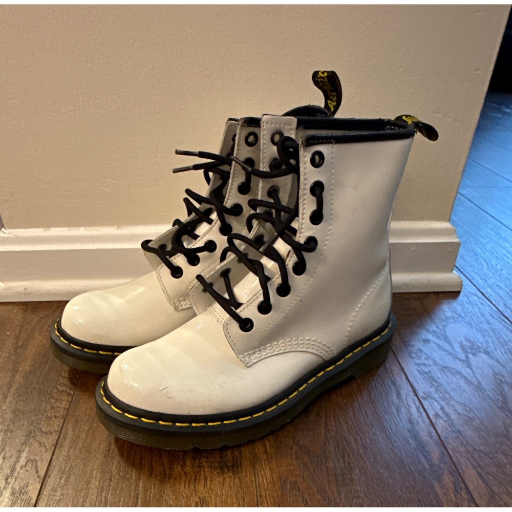 Dr. Martens 1460W White Leather Lace-Up Ankle Combat Boots Round Toe US 6